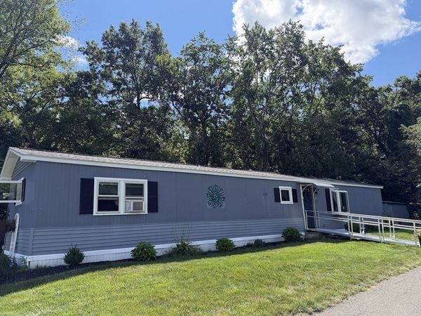 39 First Ave, Westfield, MA 01085