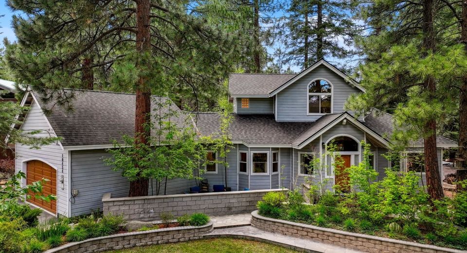10454 Royal Crest Drive, Truckee, CA 96161 Photo