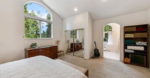 10454 Royal Crest Drive, Truckee, CA 96161 Photo