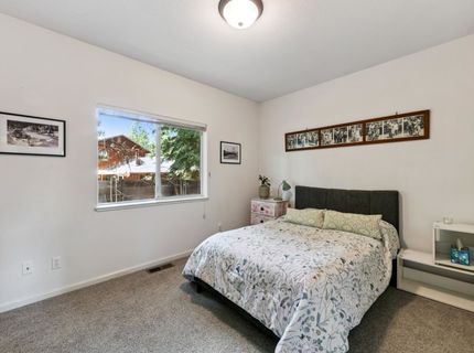 10454 Royal Crest Drive, Truckee, CA 96161 Photo