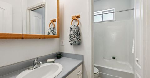 10454 Royal Crest Drive, Truckee, CA 96161 Photo