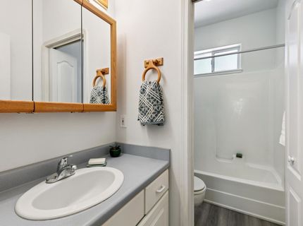 10454 Royal Crest Drive, Truckee, CA 96161 Photo