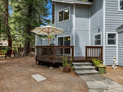 10454 Royal Crest Drive, Truckee, CA 96161 Photo