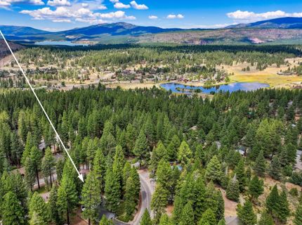10454 Royal Crest Drive, Truckee, CA 96161 Photo