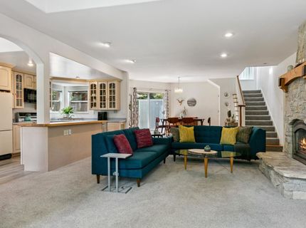 10454 Royal Crest Drive, Truckee, CA 96161 Photo