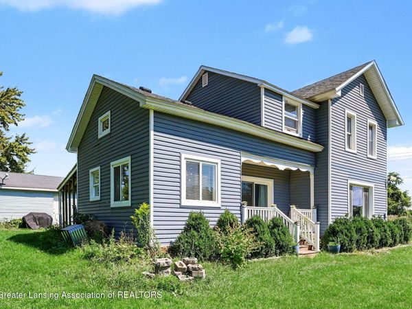 1706 W Tupper Lake Road, Lake Odessa, MI 48849