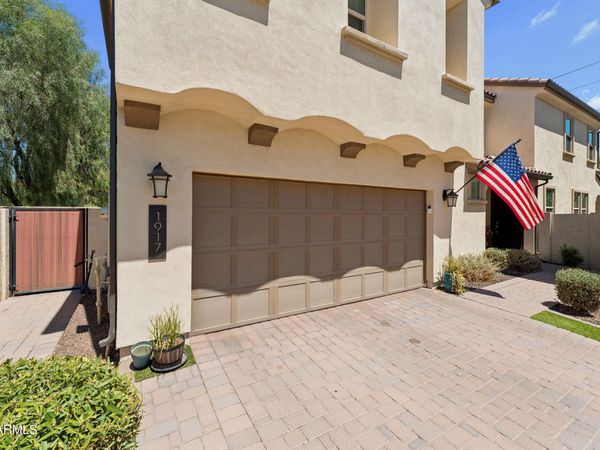 1917 S FOLLETT Way, Gilbert, AZ 85295