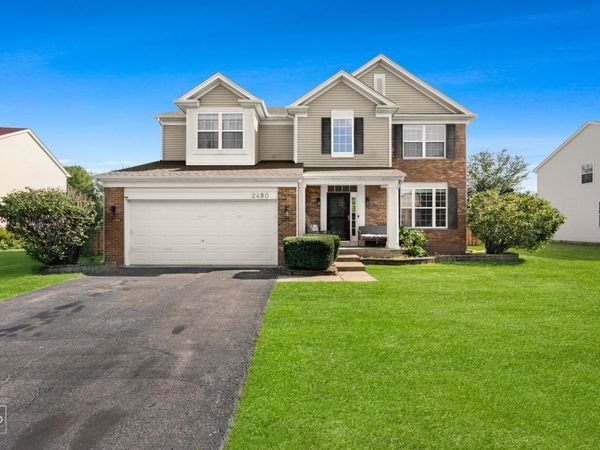 2490 Riva Ridge Road, Montgomery, IL 60538