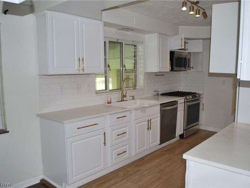 3463 Clague Road, North Olmsted, OH 44070 Photo 4