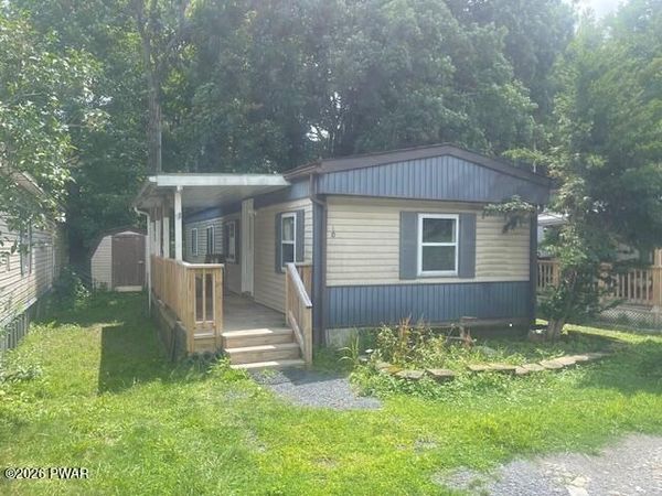 106 Crawford Park Road, Milford, PA 18337