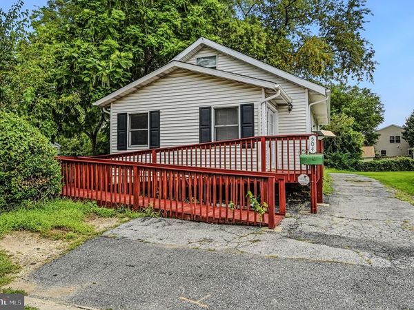 504 WEST AVENUE , NEW CASTLE, DE 19720