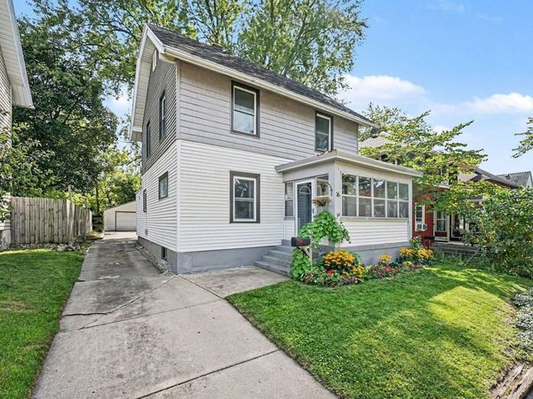 16 Dean Street NE, Grand Rapids, MI 49505