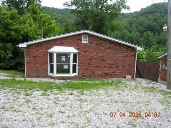 1018 Jennings Creek, Crum, WV 25669