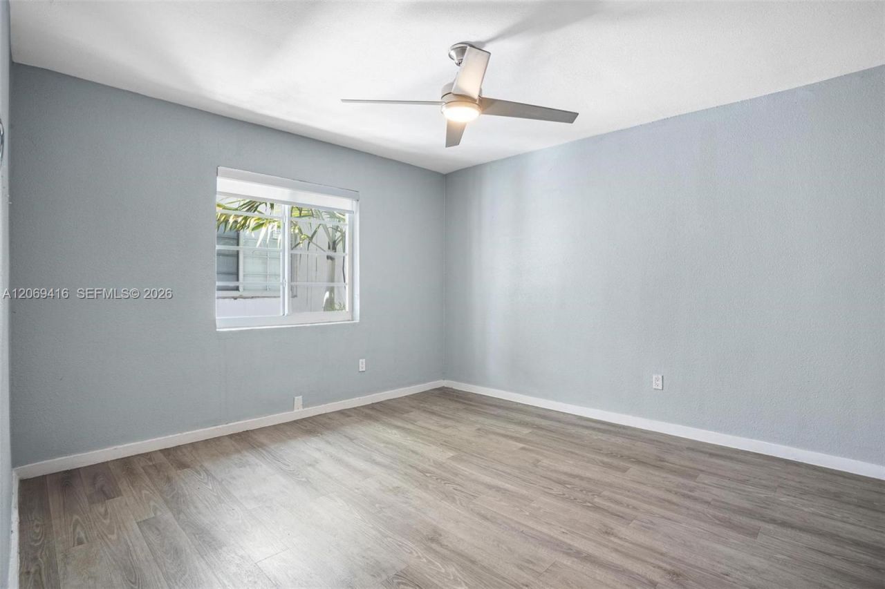 1135 8th St, Unit 8, Miami Beach, FL 33139 Photo