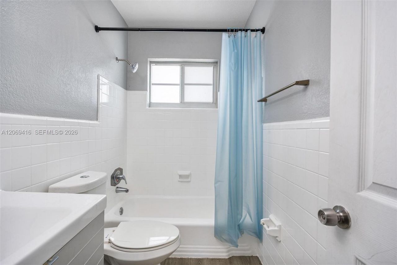 1135 8th St, Unit 8, Miami Beach, FL 33139 Photo