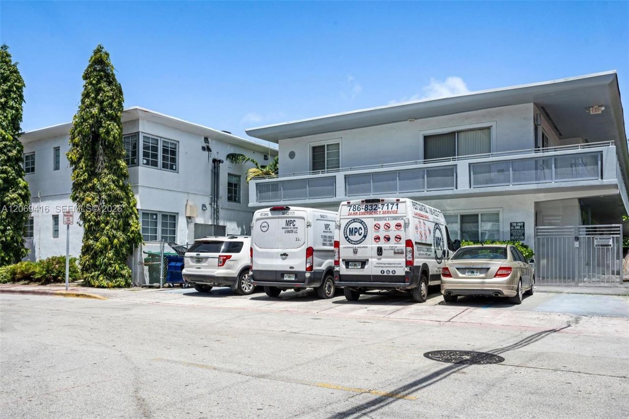 1135 8th St, Unit 8, Miami Beach, FL 33139 Photo