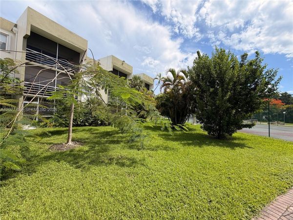 4235 N University Dr , Unit 103, Sunrise, FL 33351