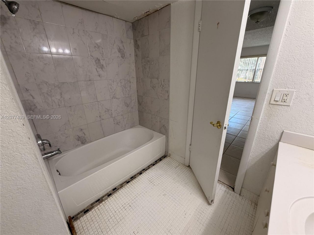 4235 N University Dr , Unit 103, Sunrise, FL 33351 Photo
