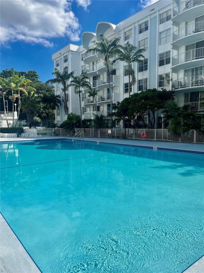 492 NW 165th St Rd , Unit C112, Miami, FL 33169 Photo