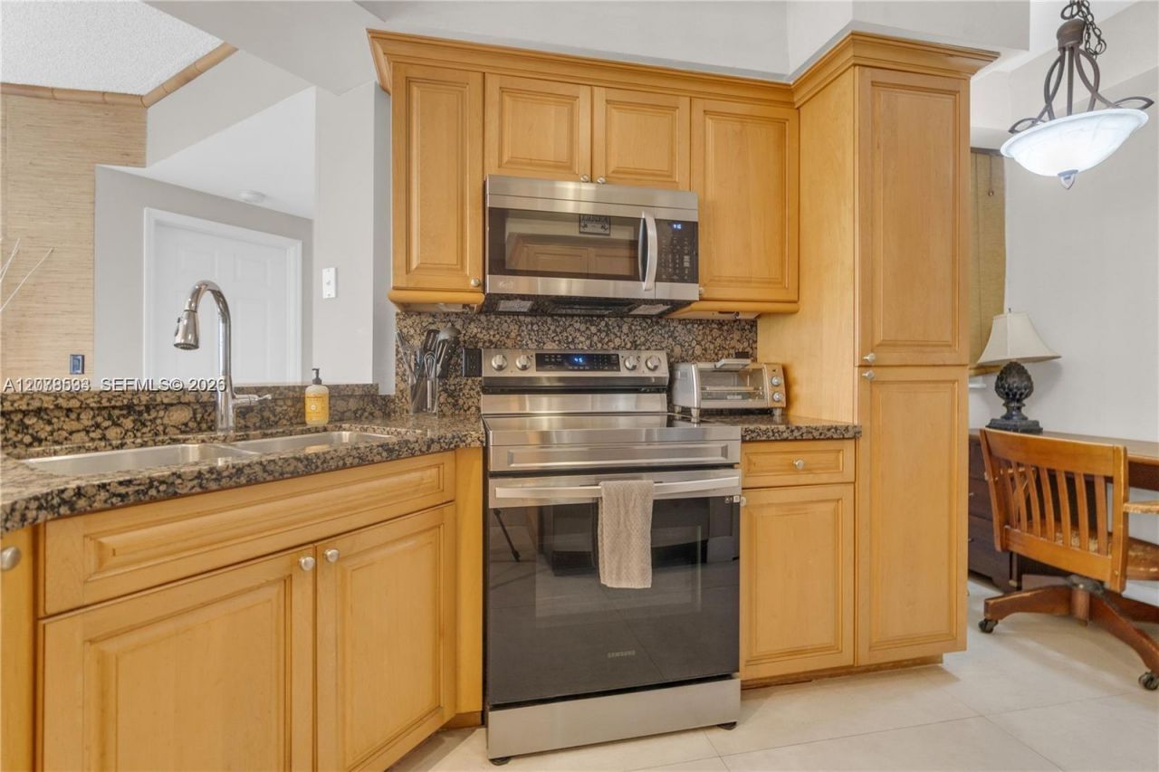 3235 NE 184th St, Unit 11103, Aventura, FL 33160 Photo