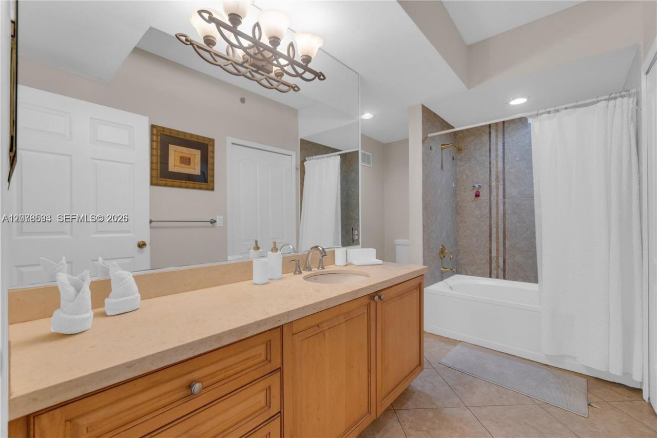 3235 NE 184th St, Unit 11103, Aventura, FL 33160 Photo