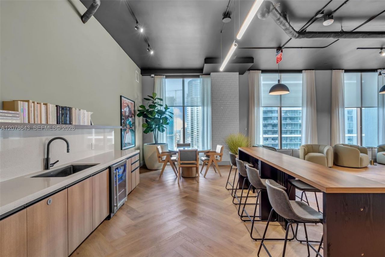 121 NE 5th St , Unit 2708, Miami, FL 33132 Photo