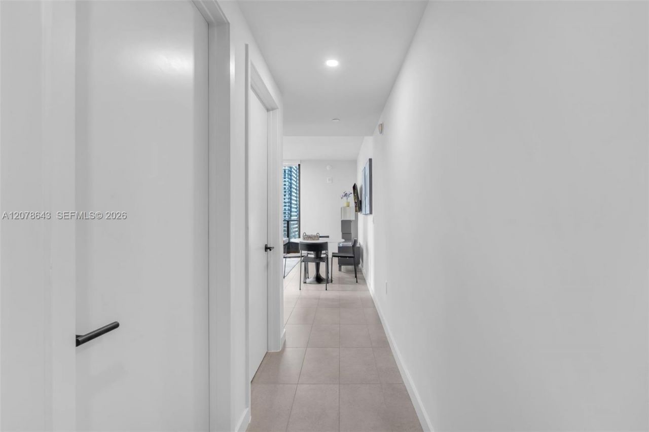 121 NE 5th St , Unit 2708, Miami, FL 33132 Photo