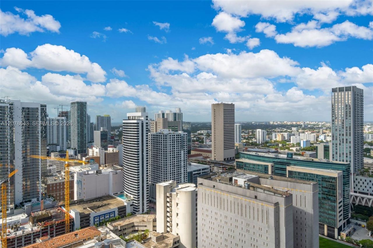 121 NE 5th St , Unit 2708, Miami, FL 33132 Photo
