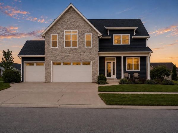 N9335 VARSITY LANE, Appleton, WI 54915