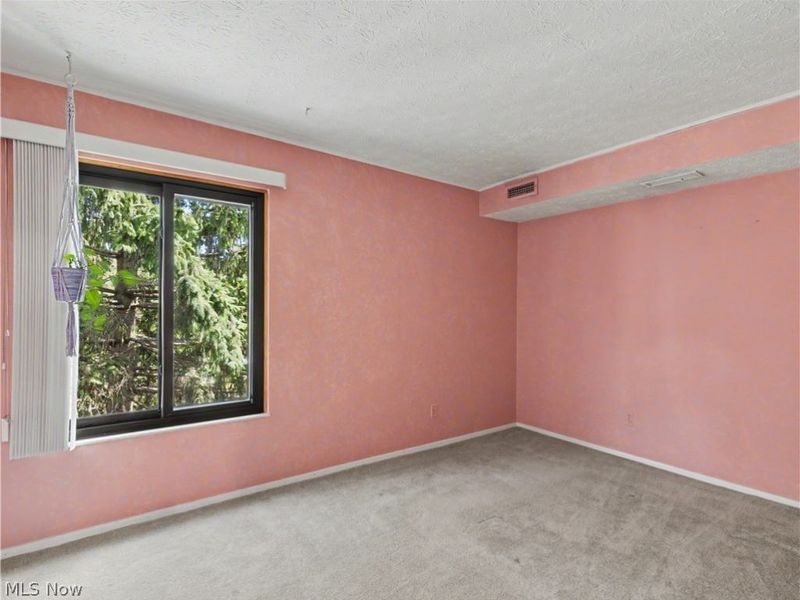 16465 Heather Lane, Unit 304, Middleburg Heights, OH 44130 Photo 11