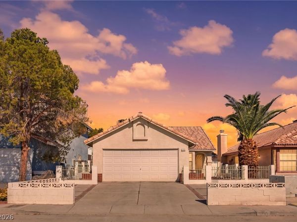 1950 Turtlerock Street , Las Vegas, NV 89142