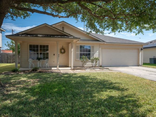 122 Holland ST , Hutto, TX 78634