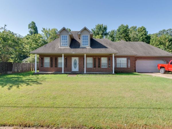 1243 J E BLAYDES BLVD, Atoka, TN 38004