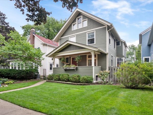 1133 Grant Street , Evanston, IL 60201