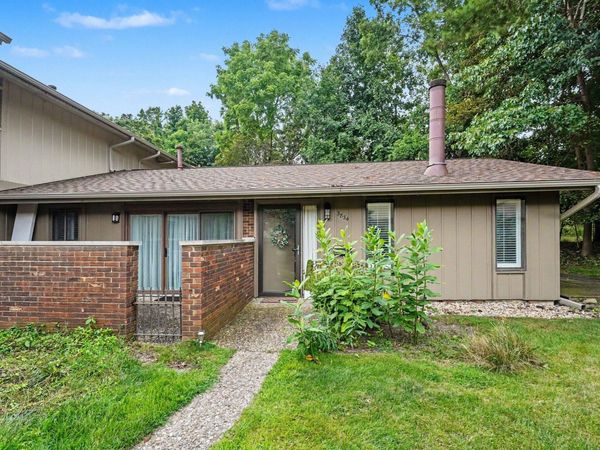 3834 Greenleaf Circle, Kalamazoo, MI 49008