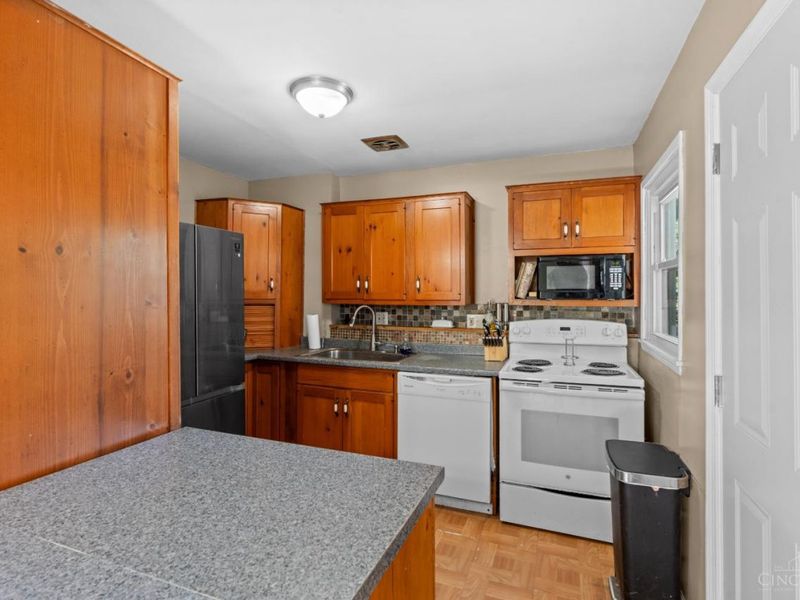 668 Dayton Road, Waynesville, OH 45068 Photo 11