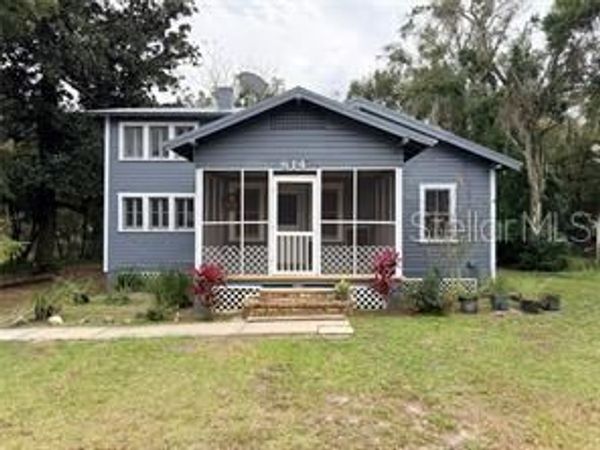 814 E INDIANA AVENUE , DELAND, FL 32724