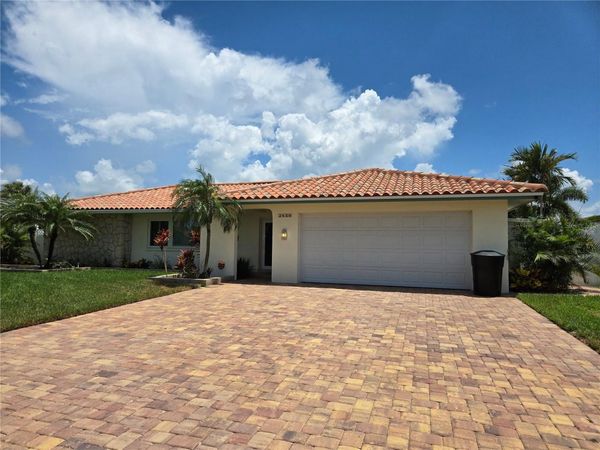 3850 46TH AVENUE S, ST PETERSBURG, FL 33711