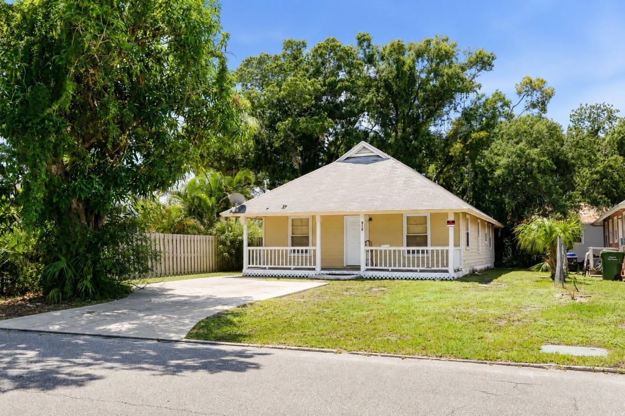 919 Goodrich Avenue, Sarasota, FL 34236 Photo