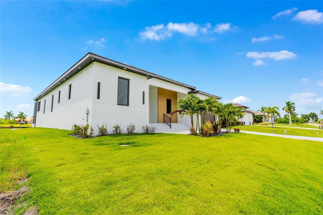8124 Tecumseh Circle, Port Charlotte, FL 33981 Photo