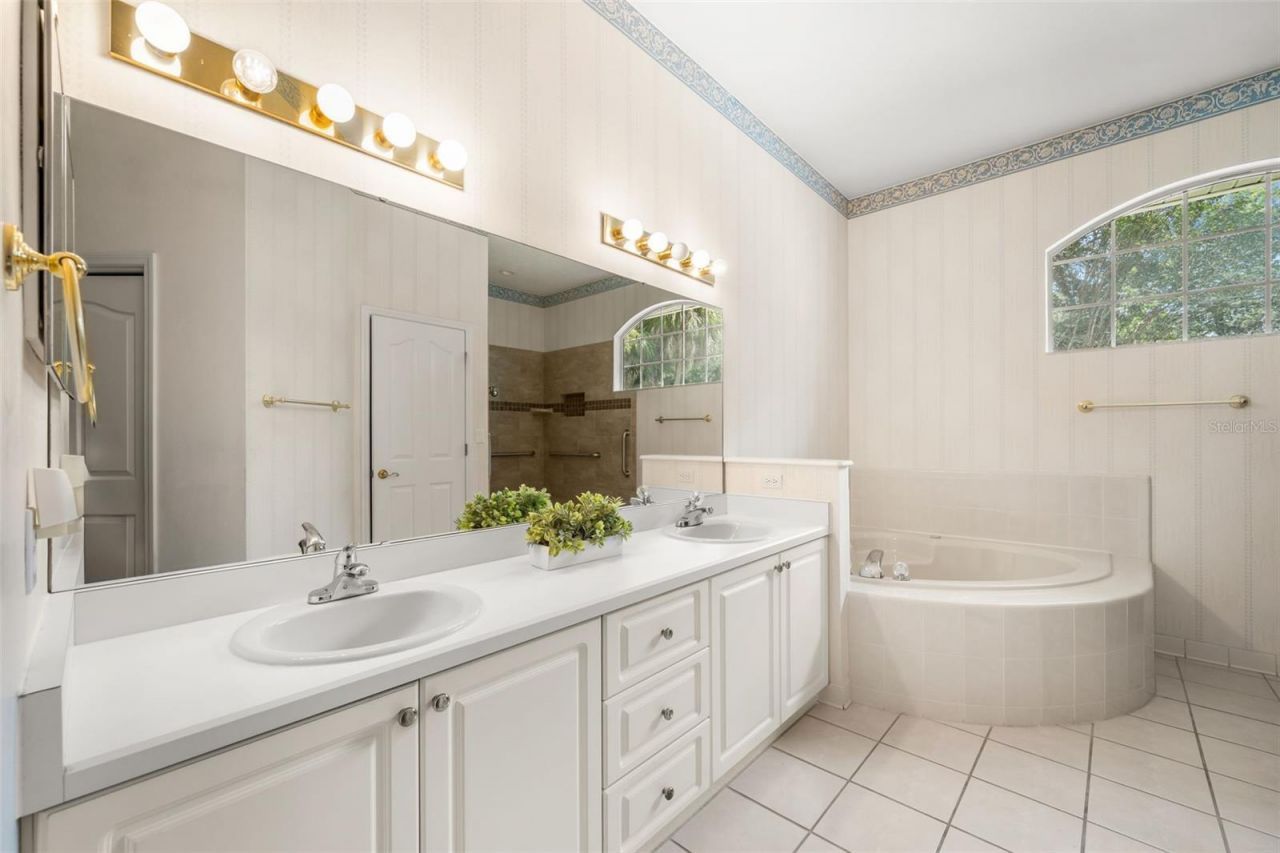 1703 SW 82nd Drive, Gainesville, FL 32607 Photo