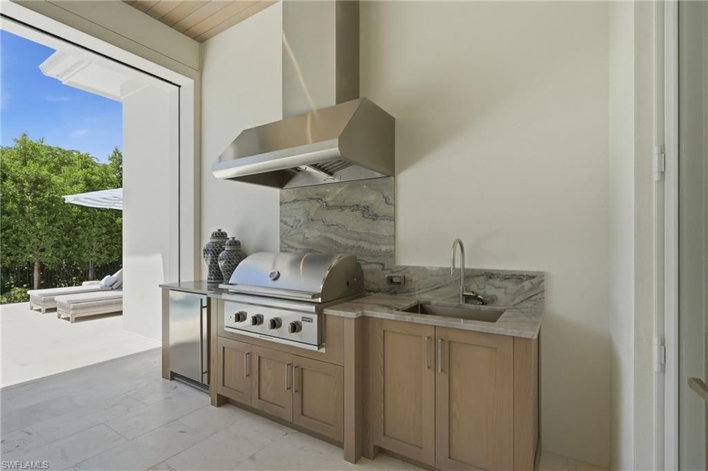 4865 Whispering Pine Way , Naples, FL 34103 Photo