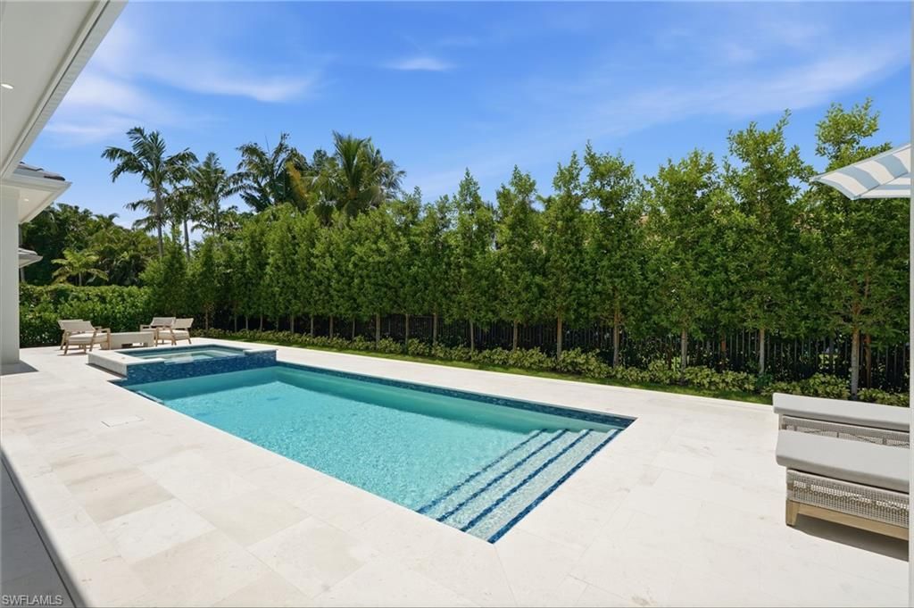 4865 Whispering Pine Way , Naples, FL 34103 Photo