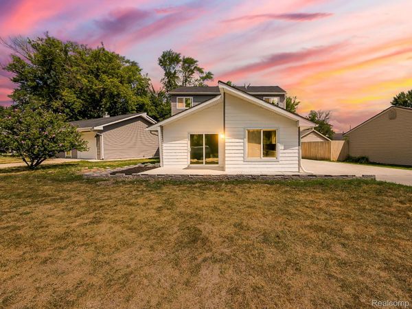 3402 Elmhurst Avenue, Royal Oak, Mi 48073