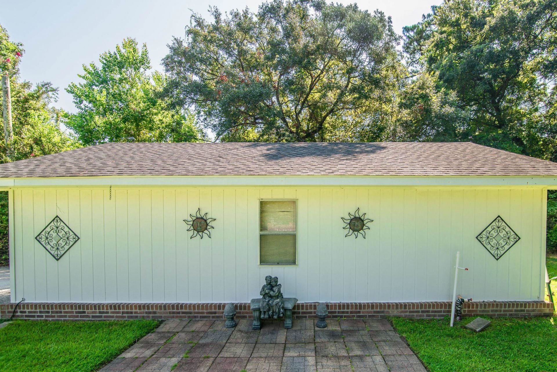 413 Loril St. Photo 24