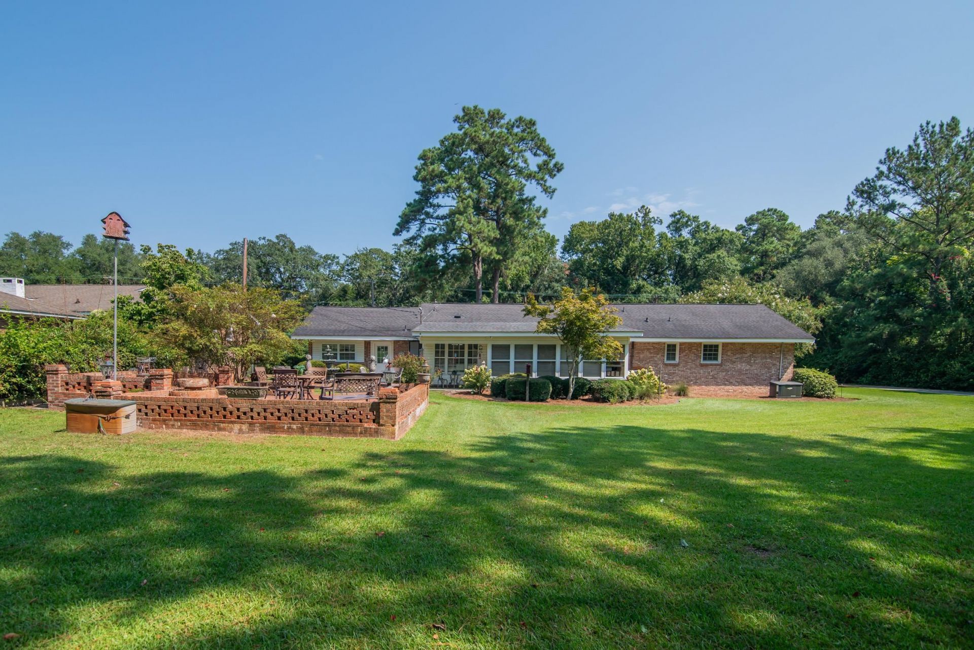 413 Loril St. Photo 8