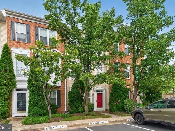 932 HARRISON CIRCLE, ALEXANDRIA, VA 22304
