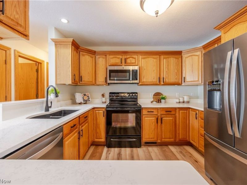 983 Nathan Drive, Kent, OH 44240 Photo 16