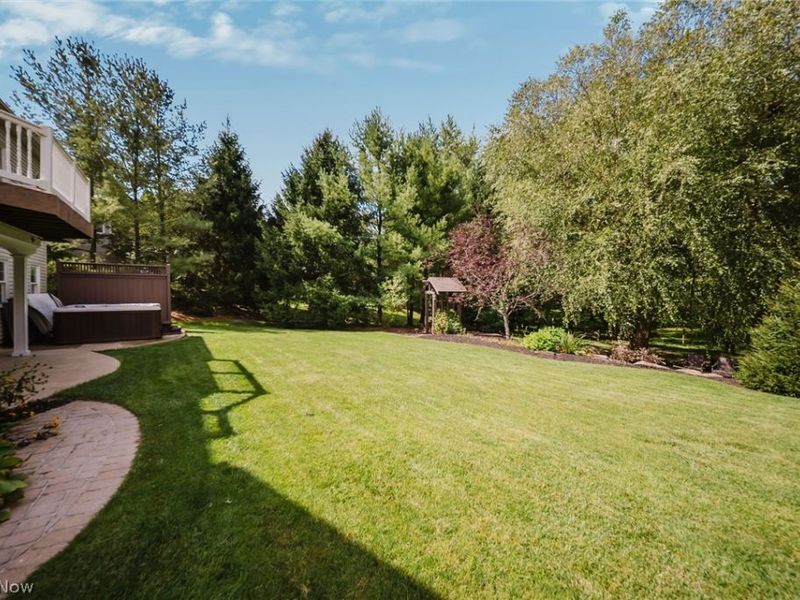 5573 Nettlecreek Avenue NW, Massillon, OH 44646 Photo 49