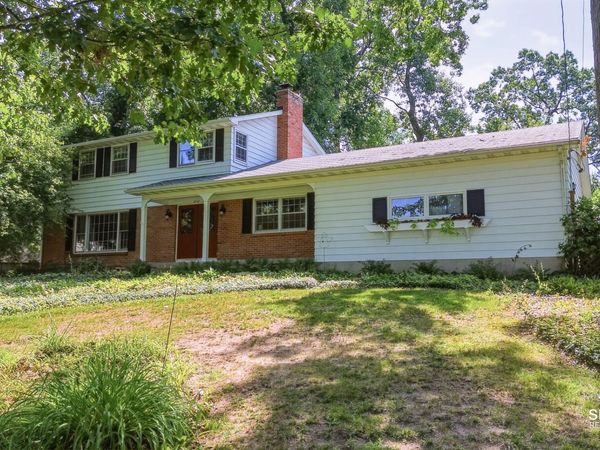 4752 Bonnie Avenue SE, Kentwood, MI 49508